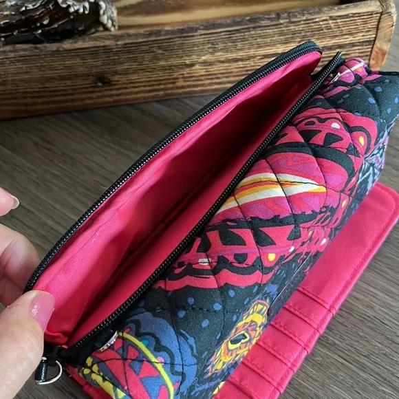 Vera Bradley wallet - Picture 4 of 5